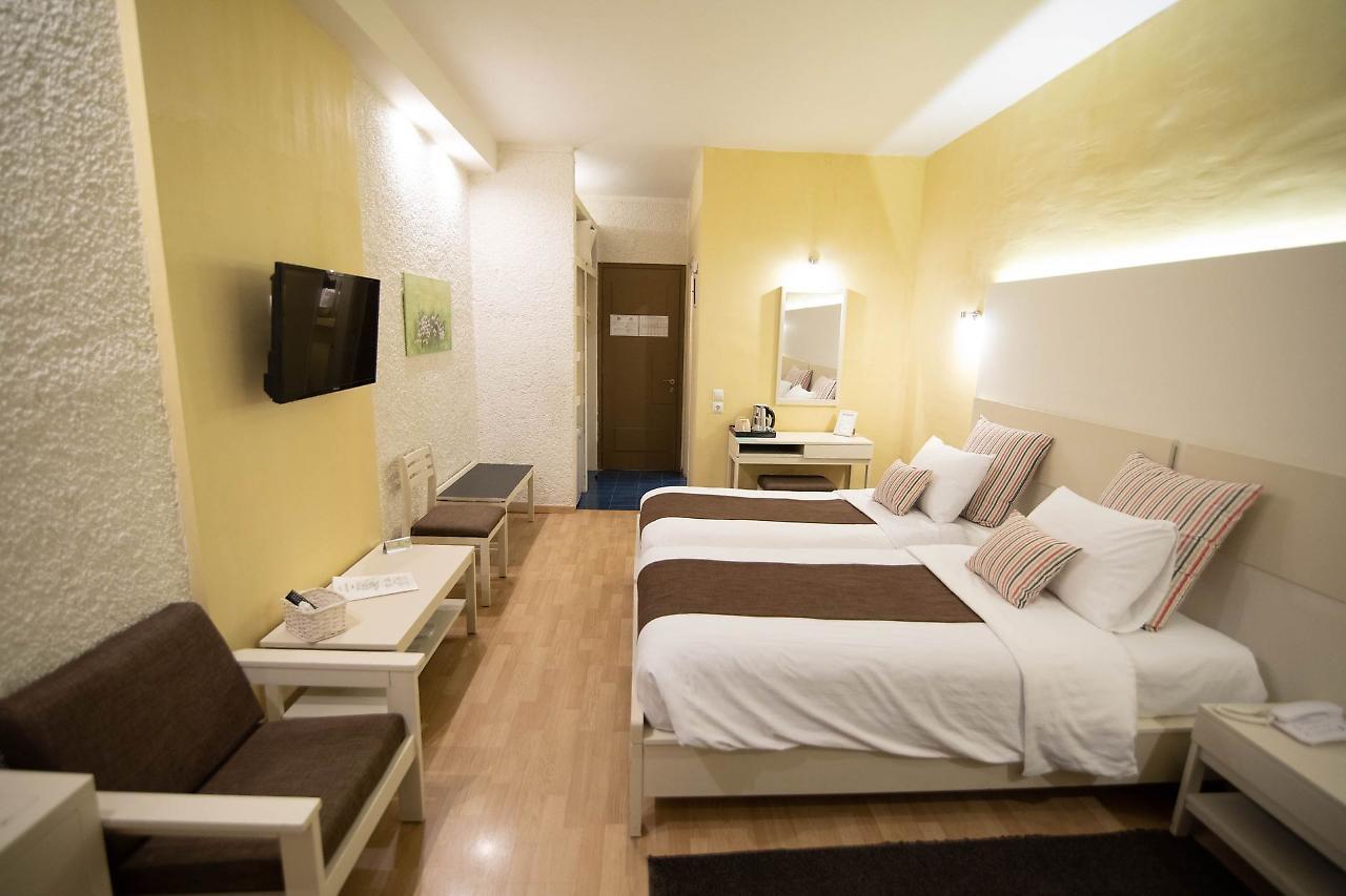 Nidimos Hotel デルポイ エクステリア 写真